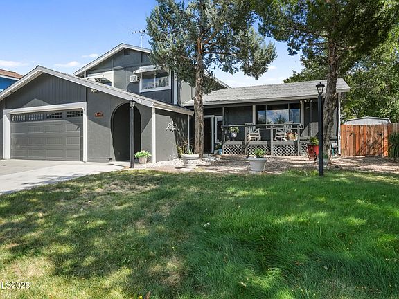 4380 Sierra Madre Dr, Reno — listing photo 2 of 5