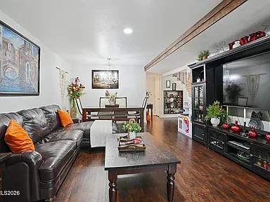7541 Young Cir, Reno — listing photo 4 of 5
